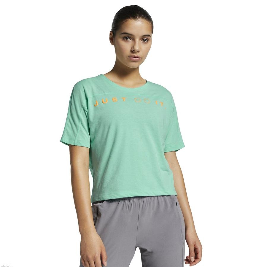  Nike Dri-Fit Miler Short-Sleeve Running Kadın Tişört