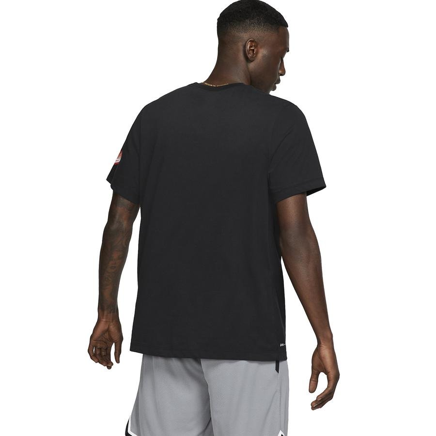  Nike Dri-Fit Kyrie Erkek Tişört