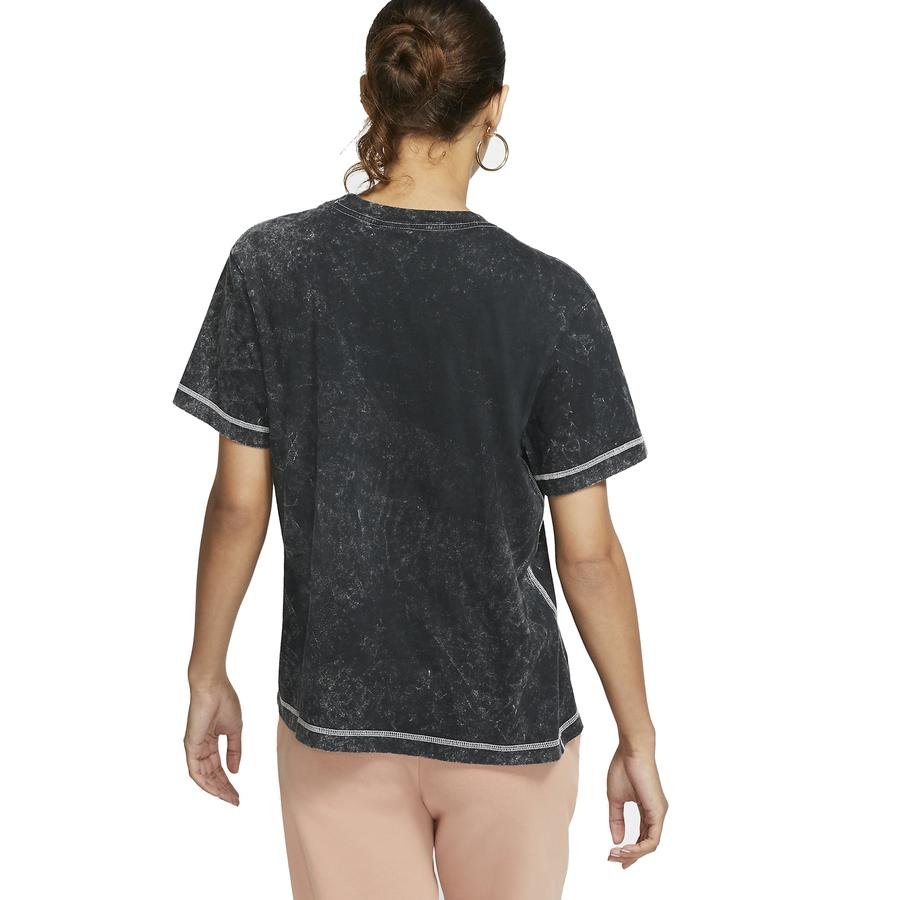  Nike Sportswear Short-Sleeve Top Kadın Tişört