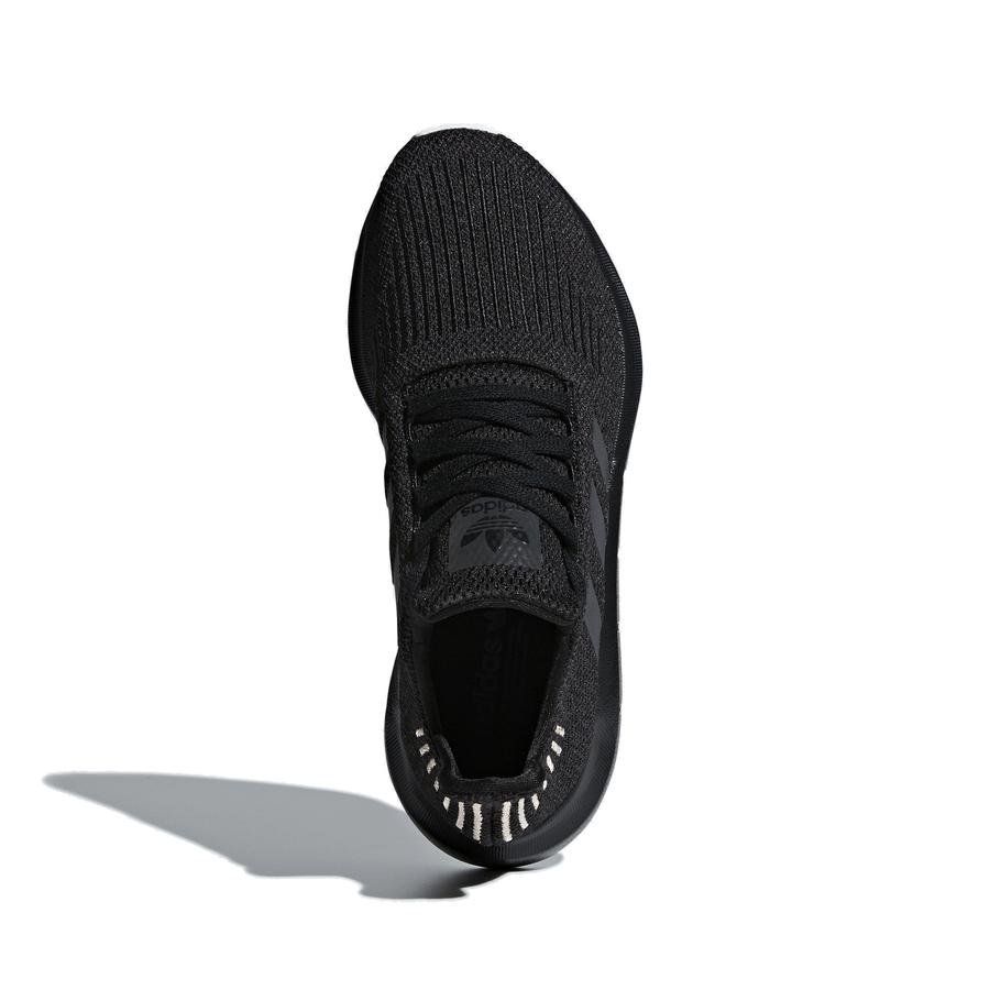  adidas Swift Run '18 Kadın Spor Ayakkabı