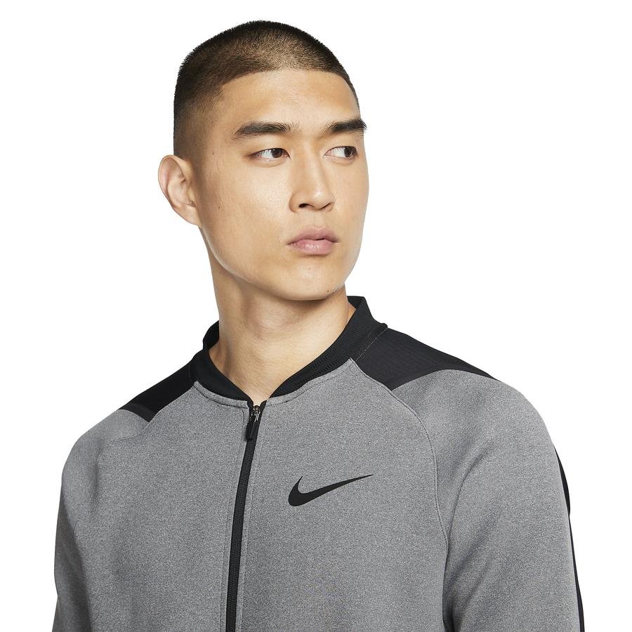  Nike Pro Erkek Ceket