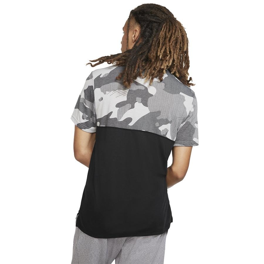  Nike Dri-Fit Hyper Camouflage Short-Sleeve Top Erkek Tişört