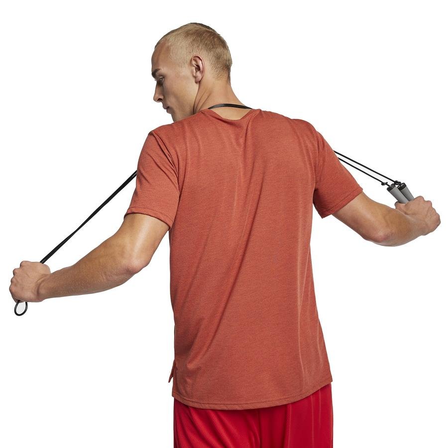  Nike Breathe Dri-Fit Training Short Sleeve Erkek Tişört
