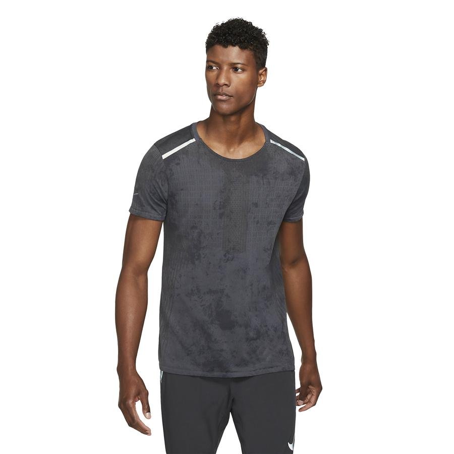  Nike Tech Pack Short-Sleeve Running Top Erkek Tişört