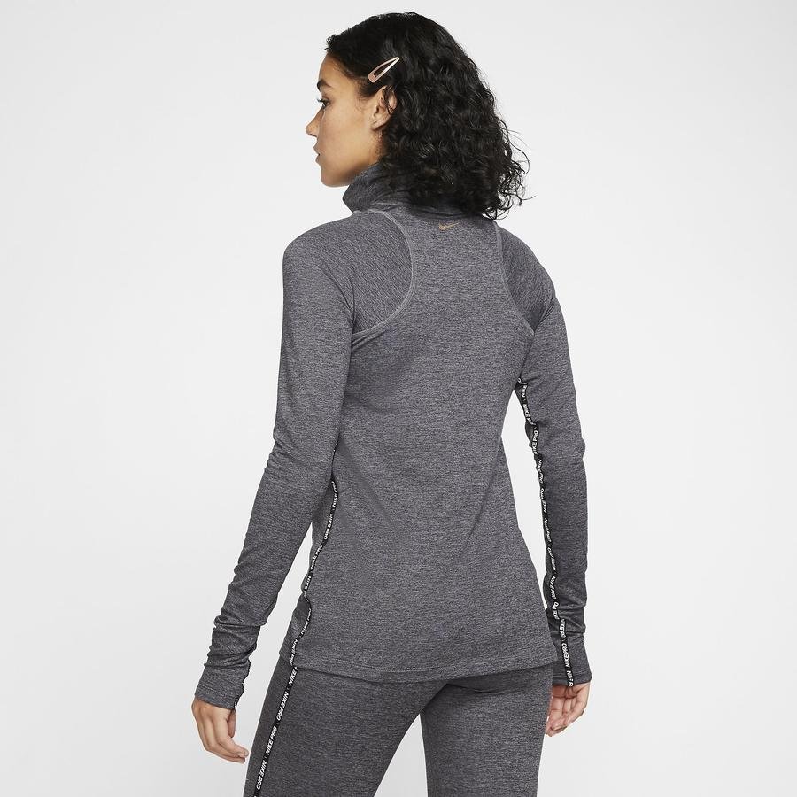  Nike Pro Warm Long-Sleeve Metallic Top Kadın Tişört