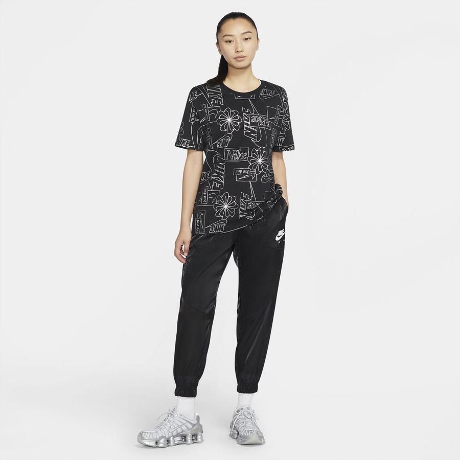  Nike Sportswear Logo Printing Kadın Tişört