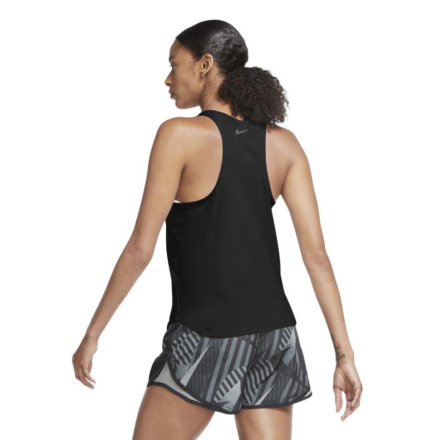  Nike Swoosh Running Kadın Atlet