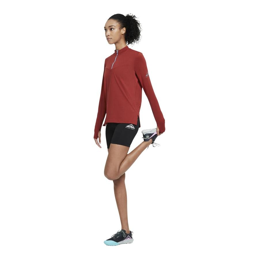  Nike Element Trail Running Midlayer Half-Zip Long-Sleeve Kadın Tişört