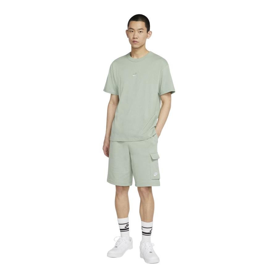  Nike Sportswear Premium Essential Short-Sleeve Erkek Tişört