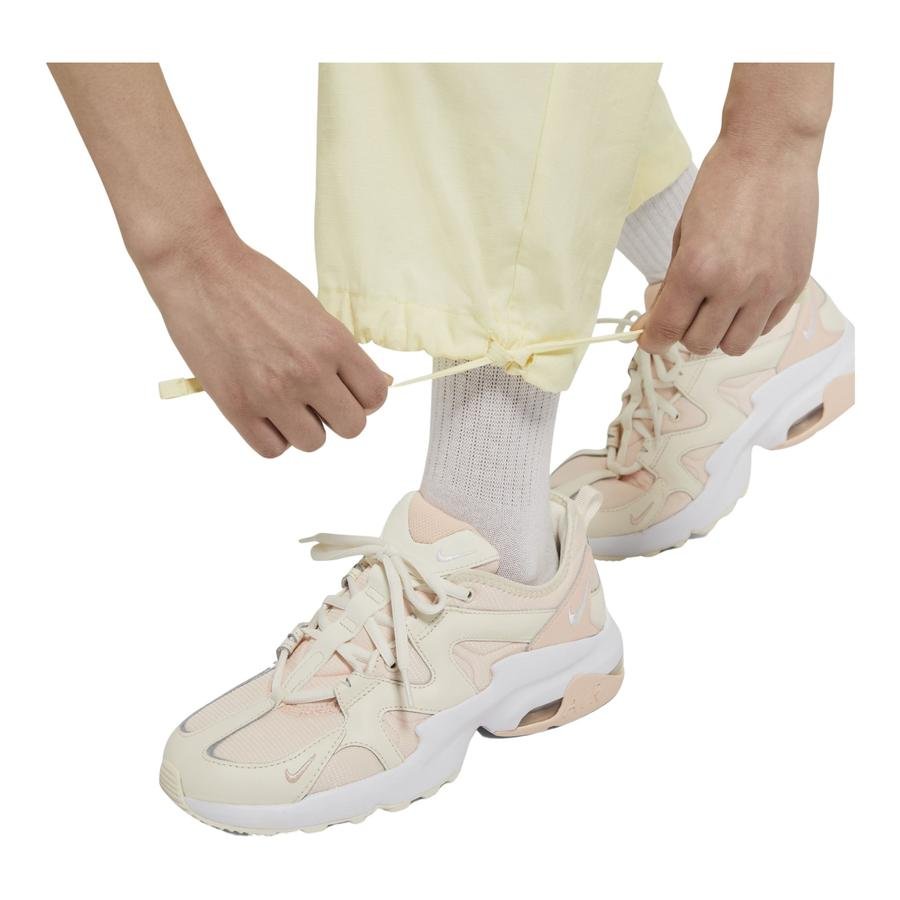  Nike Sportswear Icon Clash Cargo Trousers Kadın Eşofman Altı