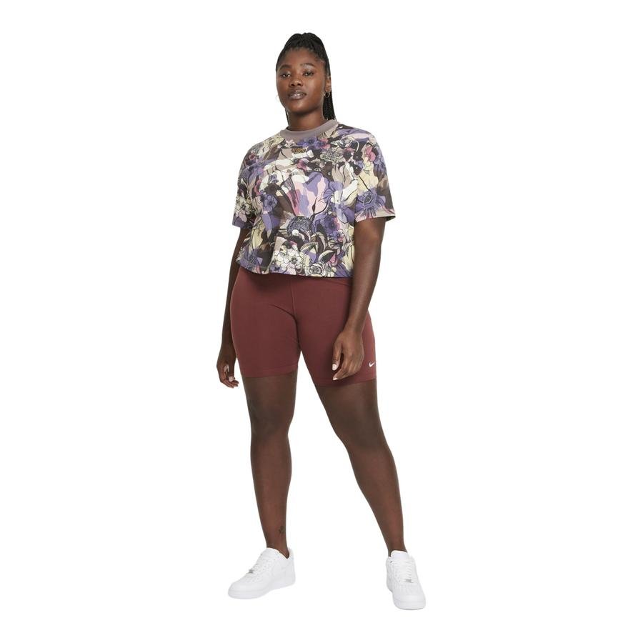  Nike Sportswear Floral Cropped Short-Sleeve Kadın Tişört