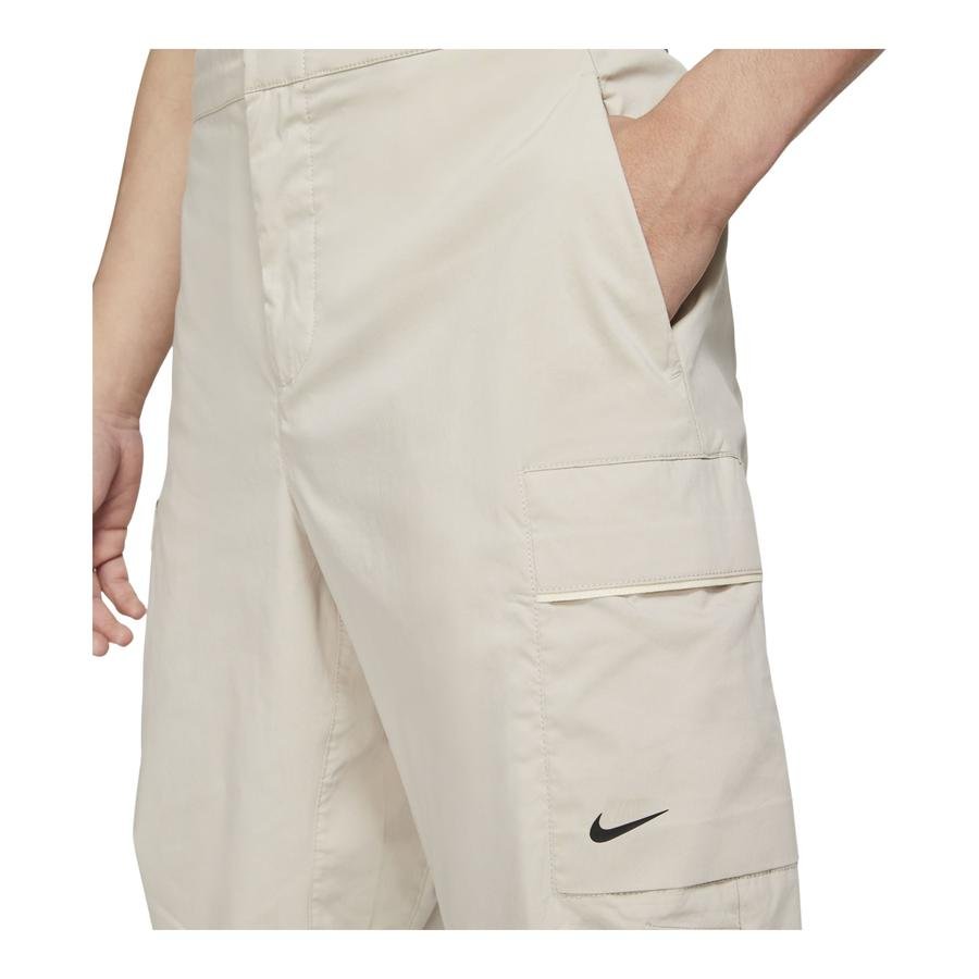  Nike Sportswear Style Essentials Woven Unlined Utility Erkek Eşofman Altı
