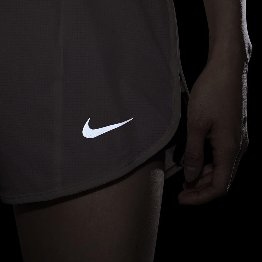  Nike Run Division Tempo Luxe Running Kadın Şort