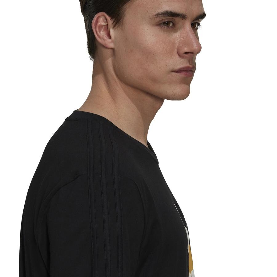  adidas x Star Wars: The Mandalorian Graphic Short Sleeve Erkek Tişört