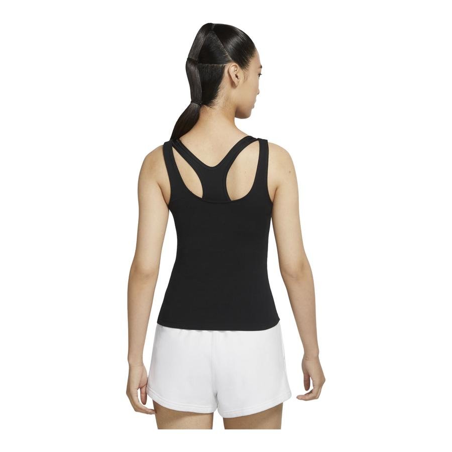  Nike Sportswear Essential Camiseta Kadın Atlet