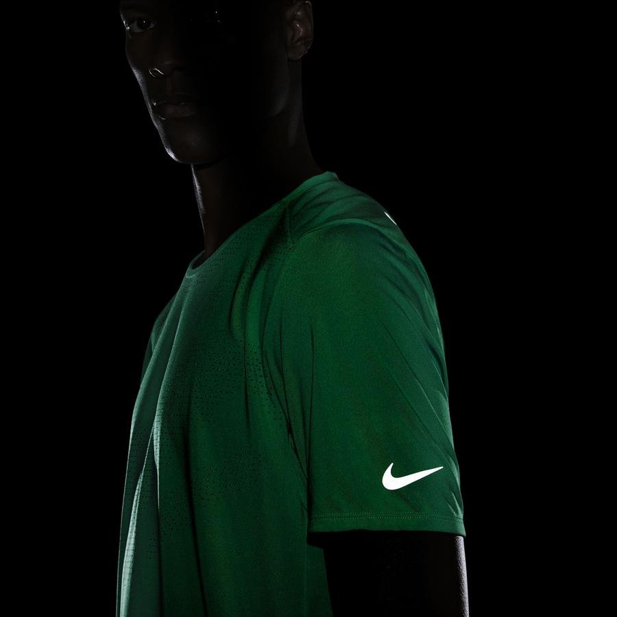  Nike Dri-Fit Run Division Rise 365 FW21 Short-Sleeve Erkek Tişört