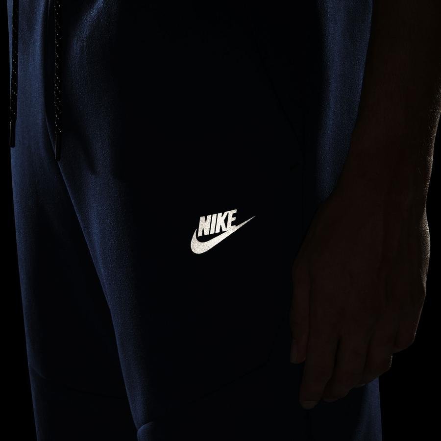  Nike Sportswear Tech Fleece Brushed Erkek Eşofman Altı