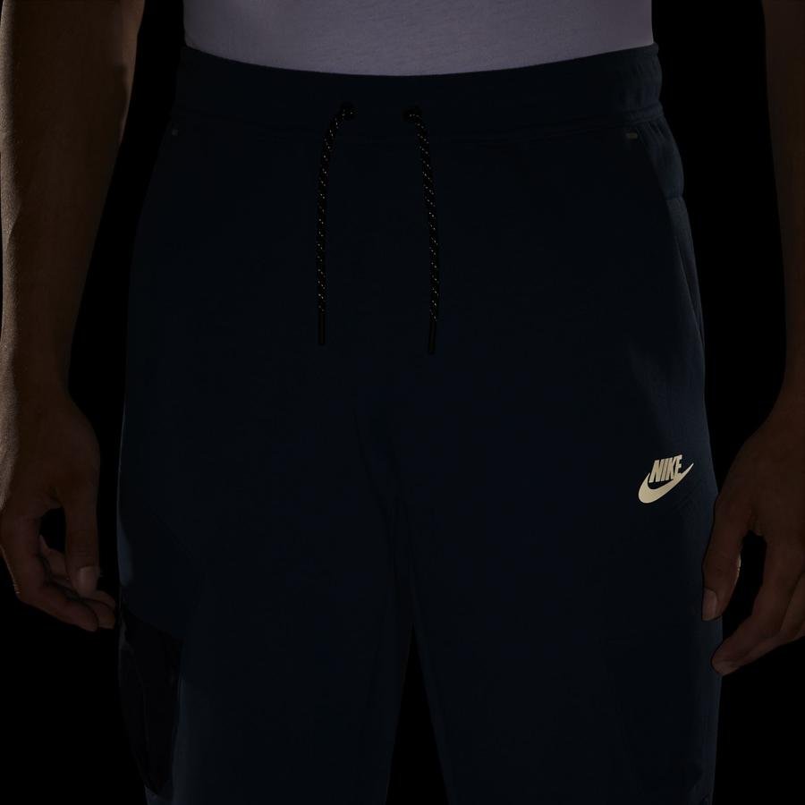  Nike Sportswear Tech Fleece Utility Erkek Eşofman Altı