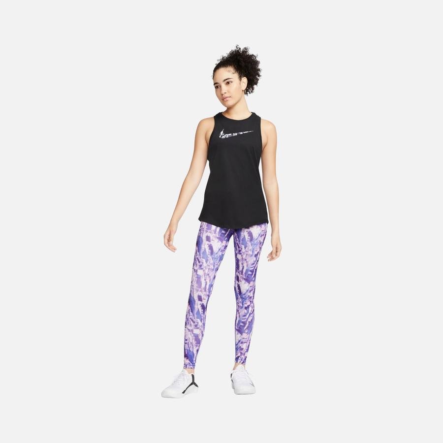  Nike Pro Dri-Fit Swoosh Graphic Training Kadın Atlet