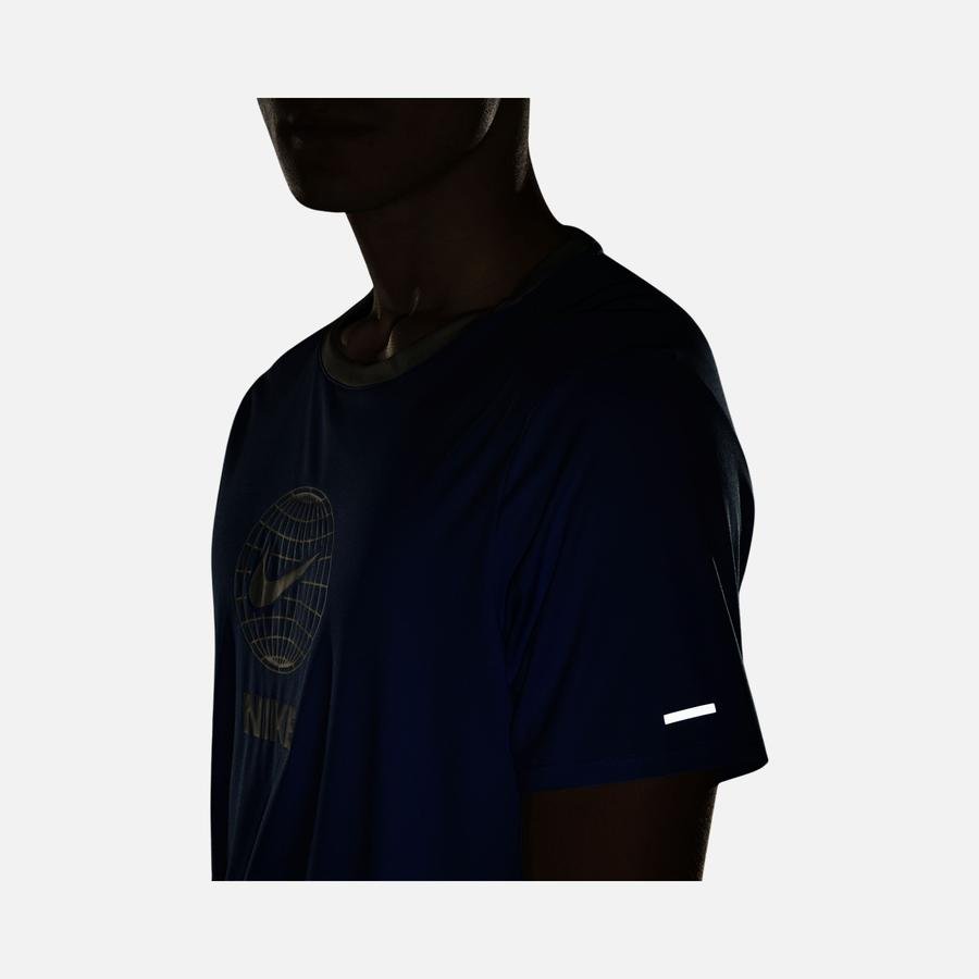  Nike Dri-Fit Heritage Running SS22 Short-Sleeve Erkek Tişört