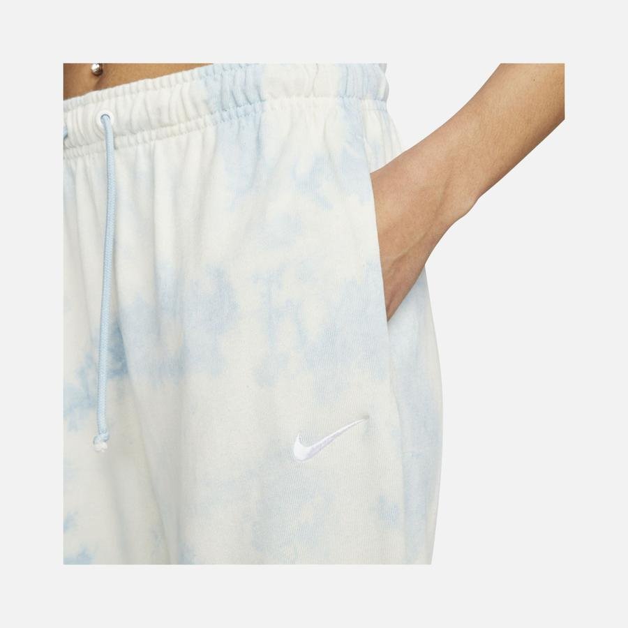  Nike Sportswear Cloud-Dye Mid-Rise Kadın Eşofman Altı
