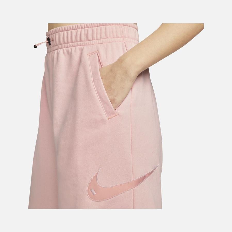  Nike Sportswear Swoosh Fleece High-Waisted Kadın Şort