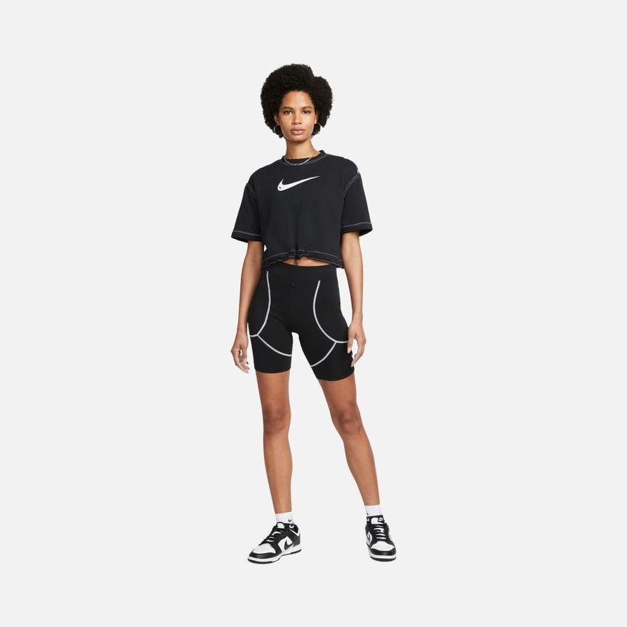  Nike Sportswear Swirl Bike Kadın Şort