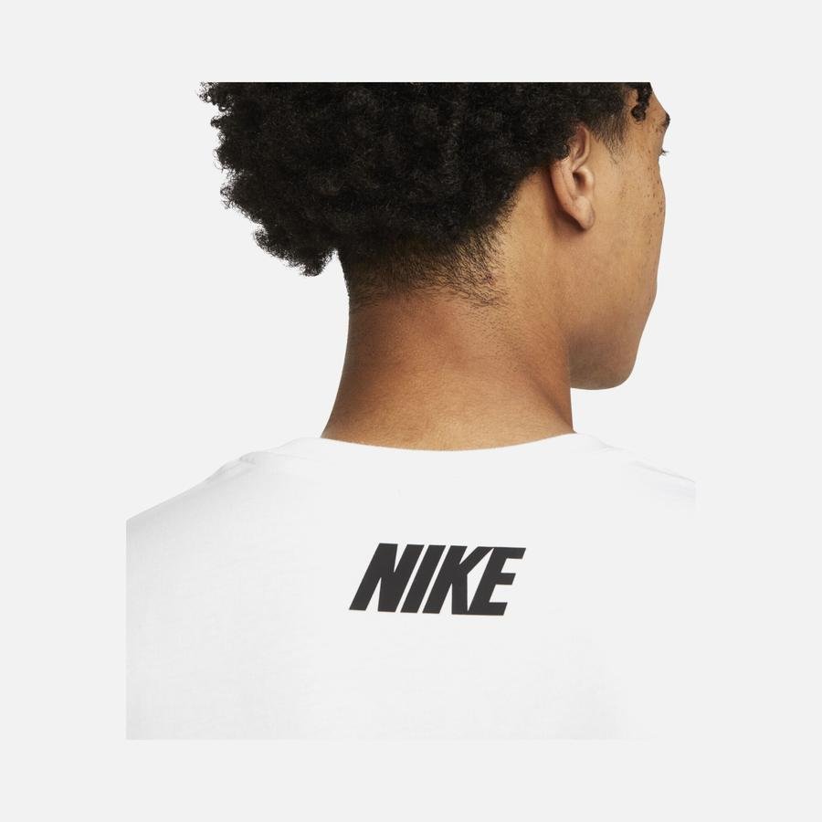  Nike Sportswear Repeat Graphic SS22 Short-Sleeve Erkek Tişört