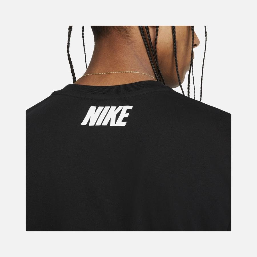  Nike Sportswear Repeat Graphic SS22 Short-Sleeve Erkek Tişört