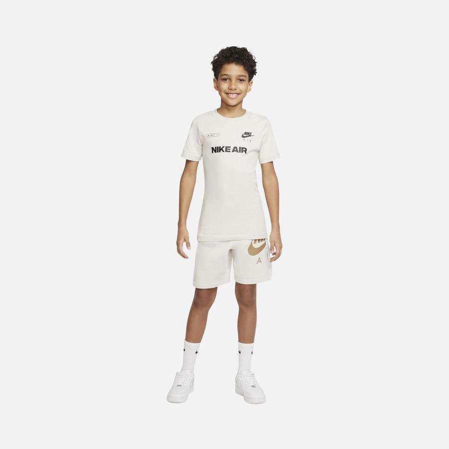  Nike Air Graphic Short-Sleeve (Boys') Çocuk Tişört