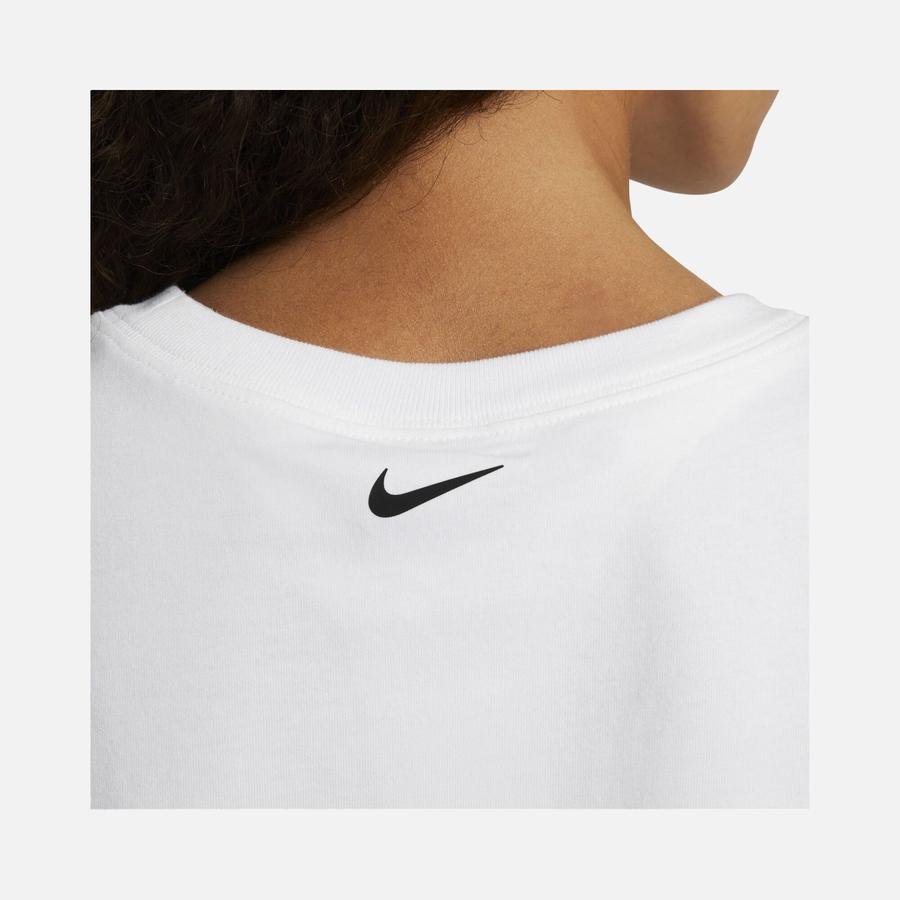  Nike Sportswear Cropped Dance Short Sleeve Kadın Tişört
