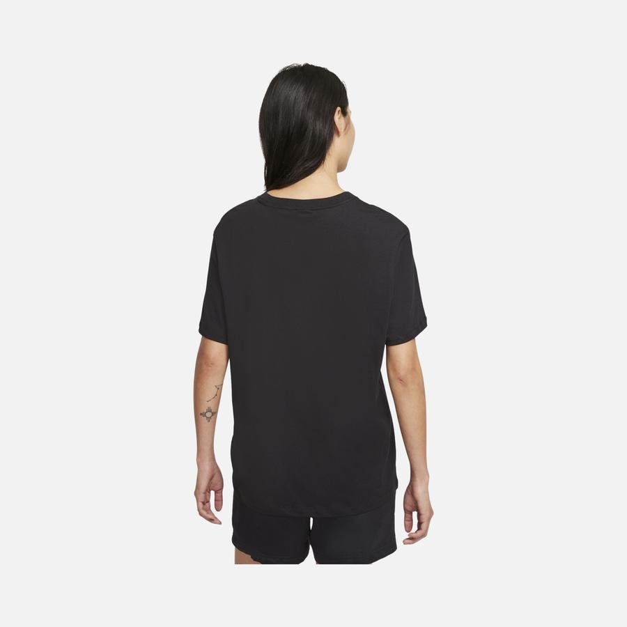  Nike Sportswear Air Boyfriend Short-Sleeve Kadın Tişört