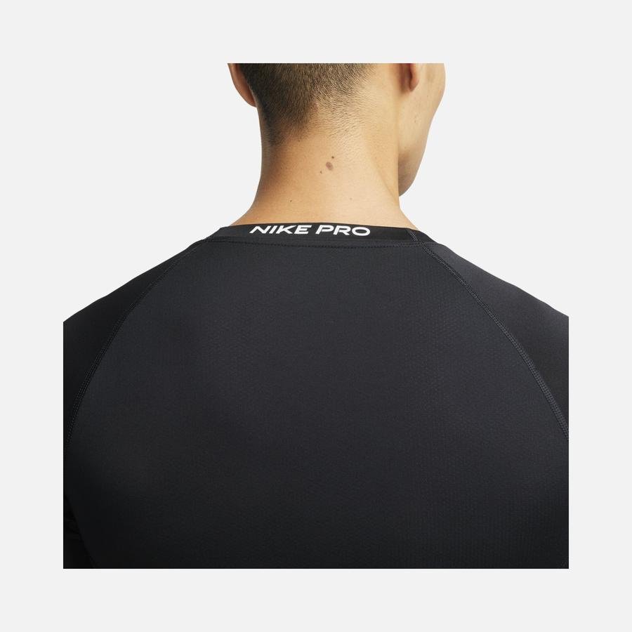  Nike Pro Dri-Fit Tight-Fit Athletic Training Long-Sleeve Erkek Tişört