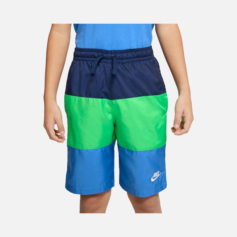  Nike Sportswear Color Block Woven (Boys') Çocuk Şort