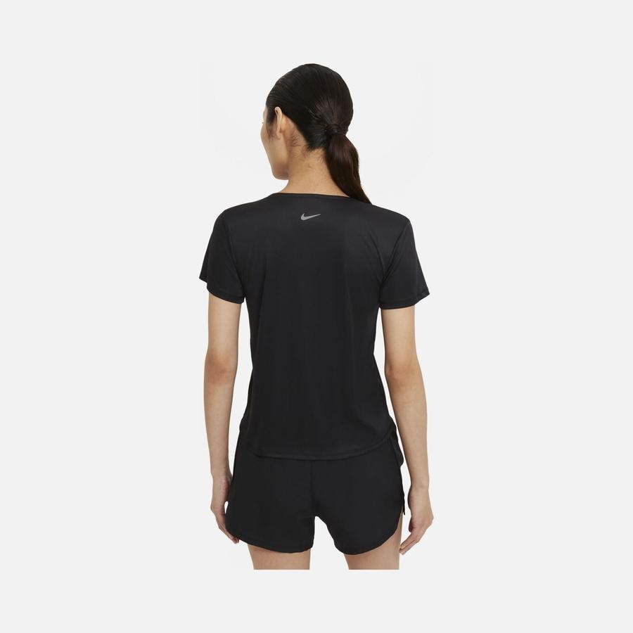  Nike Swoosh Run Short-Sleeve Running Top Kadın Tişört
