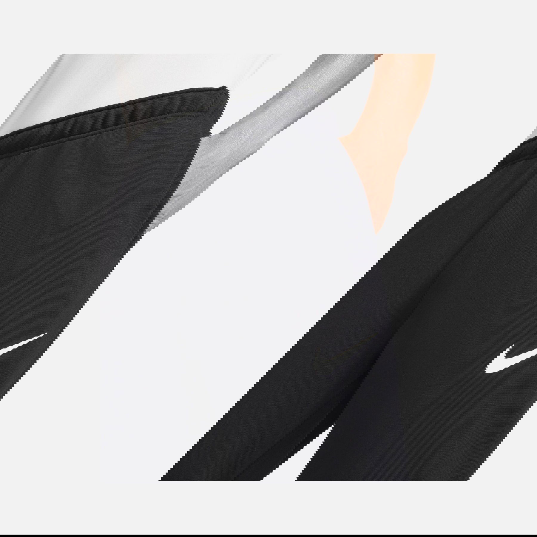  Nike Dri-Fit Tapered Training Erkek Eşofman Altı
