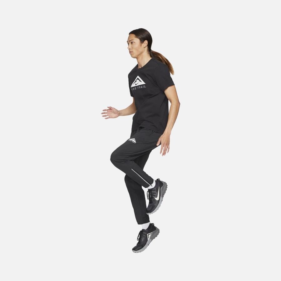 Nike Dri-Fit Trail Running Short-Sleeve Erkek Tişört