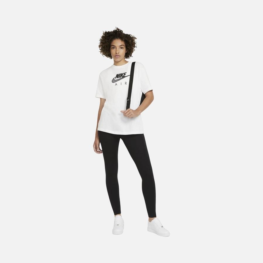  Nike Air Boyfriend Top Short-Sleeve Kadın Tişört