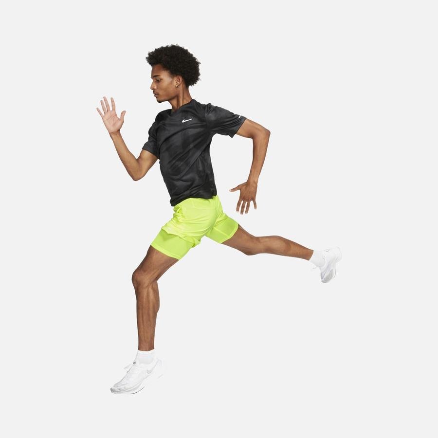  Nike Flex Stride 18cm (approx.) 2-in-1 Running Erkek Şort