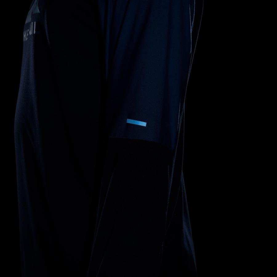  Nike Dri-Fit Trail Running Hoodie Long-Sleeve Erkek Tişört