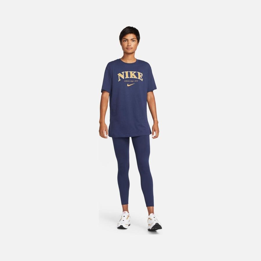  Nike Sportswear Phoenix Printed Boyfriend Short-Sleeve Kadın Tişört