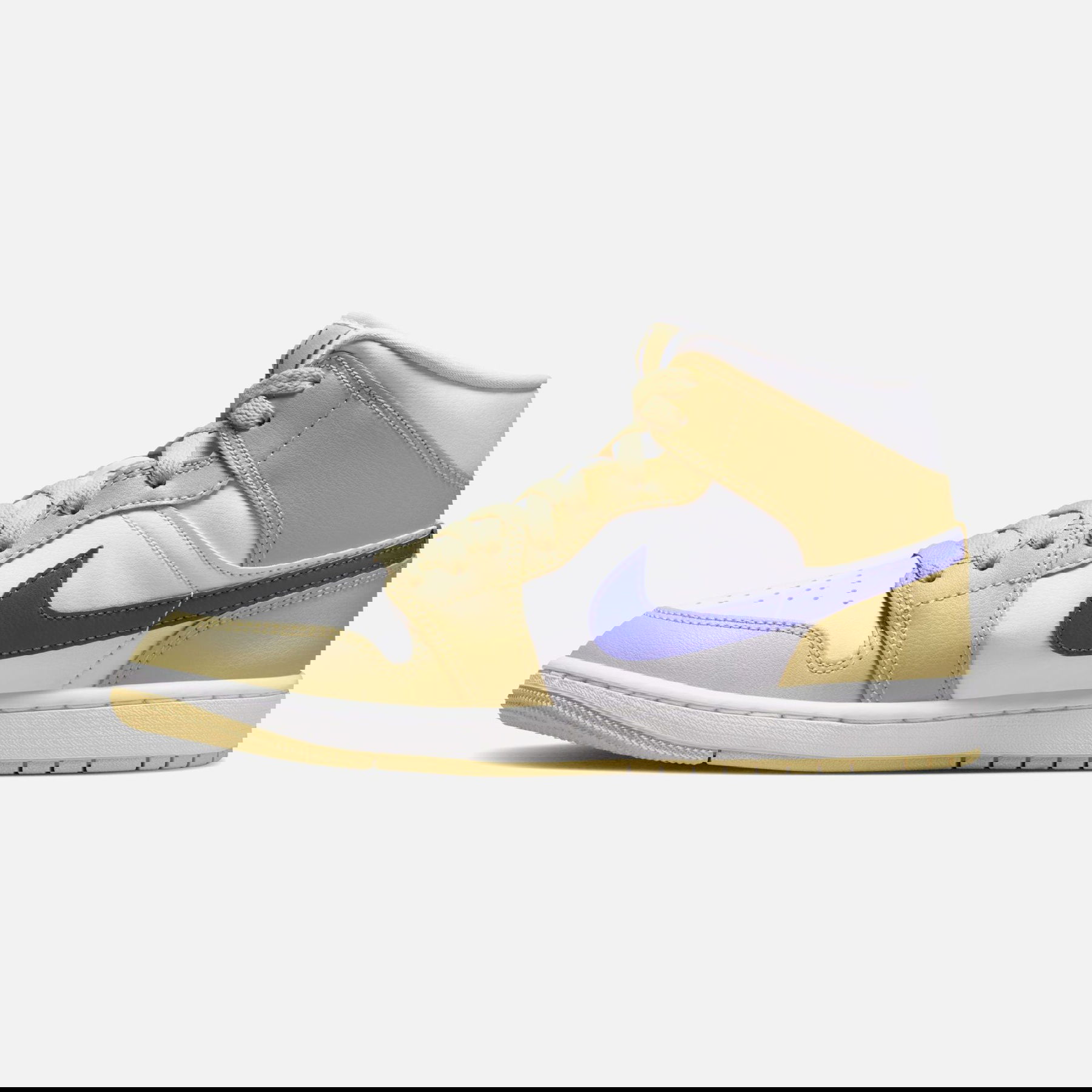  Nike Air Jordan 1 Mid Kadın Spor Ayakkabı