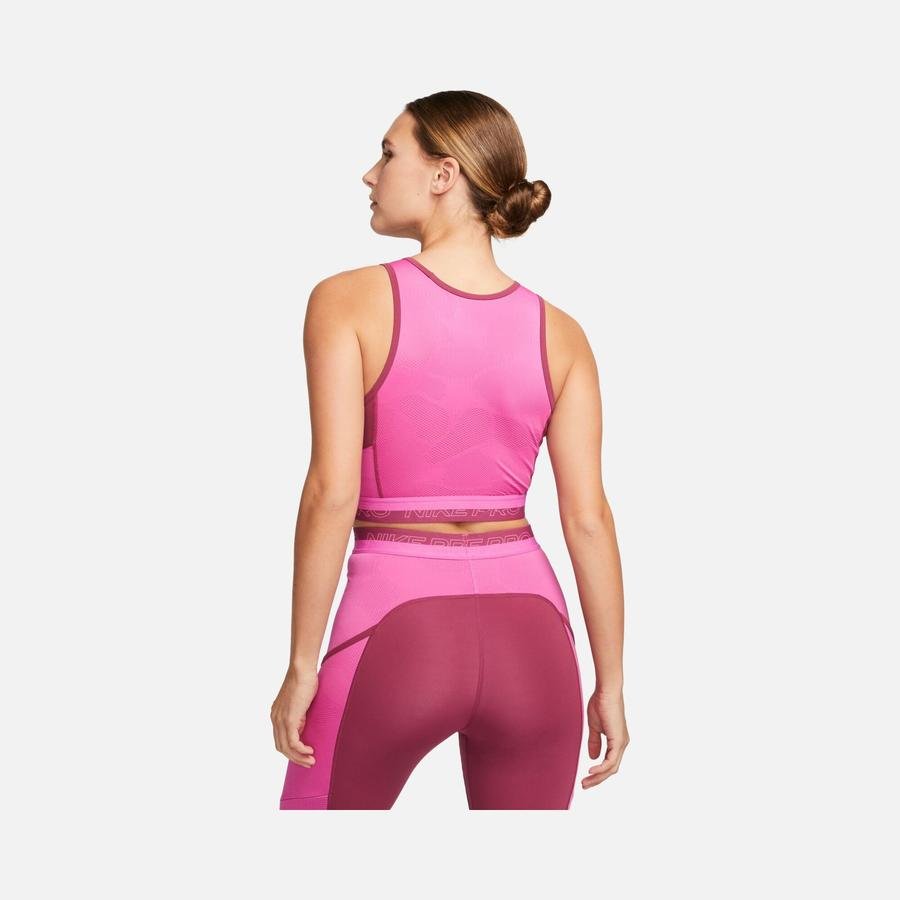  Nike Pro Dri-Fit Cropped Training Kadın Atlet