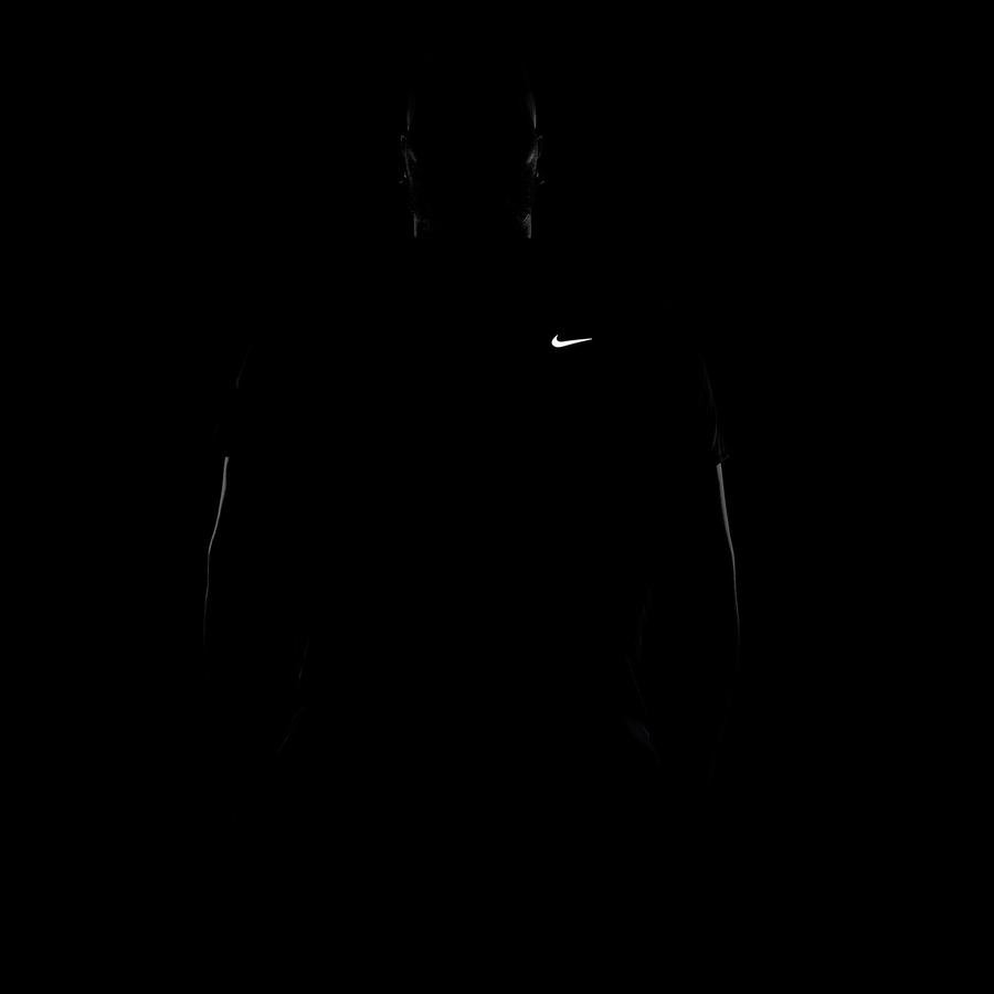  Nike Dri-Fit UV Miler Running Short-Sleeve Erkek Tişört