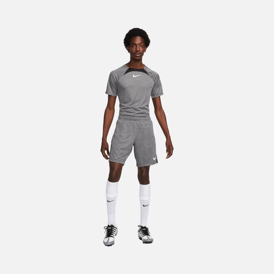  Nike Dri-Fit Academy Football Knit Training Erkek Şort