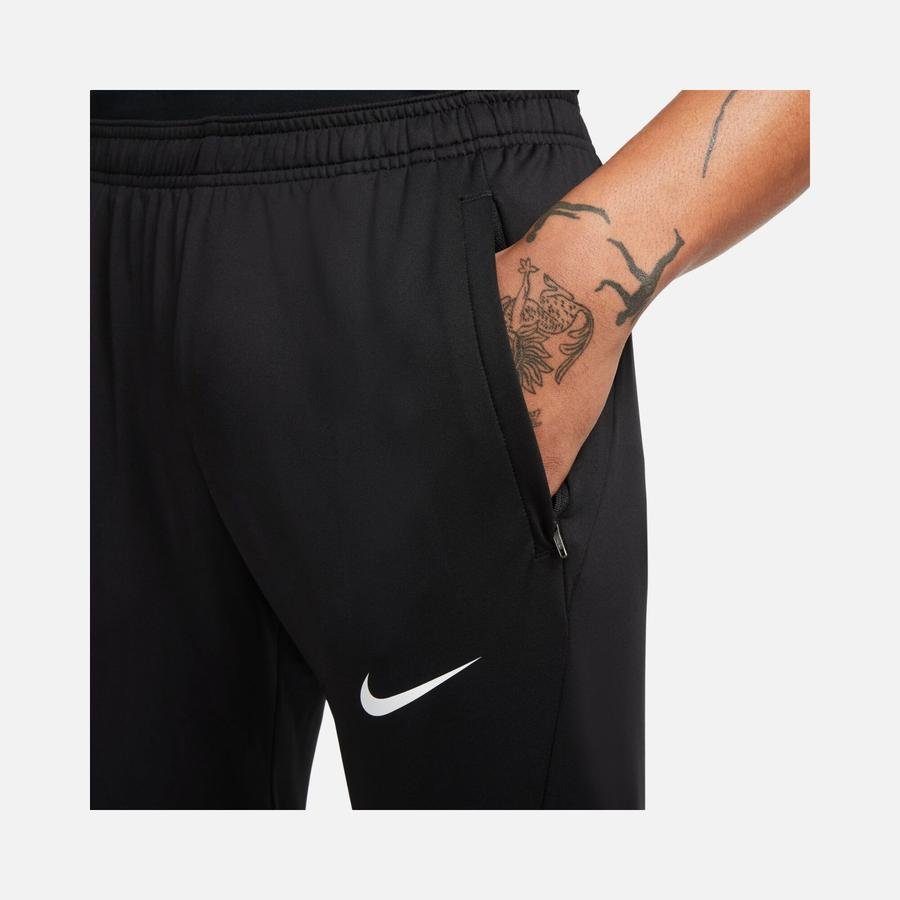  Nike Dri-Fit Strike Football Stretchy Knit Training Erkek Eşofman Altı