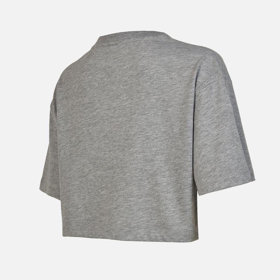  New Balance Sportswear WNT1304 Cropped Short-Sleeve Kadın Tişört