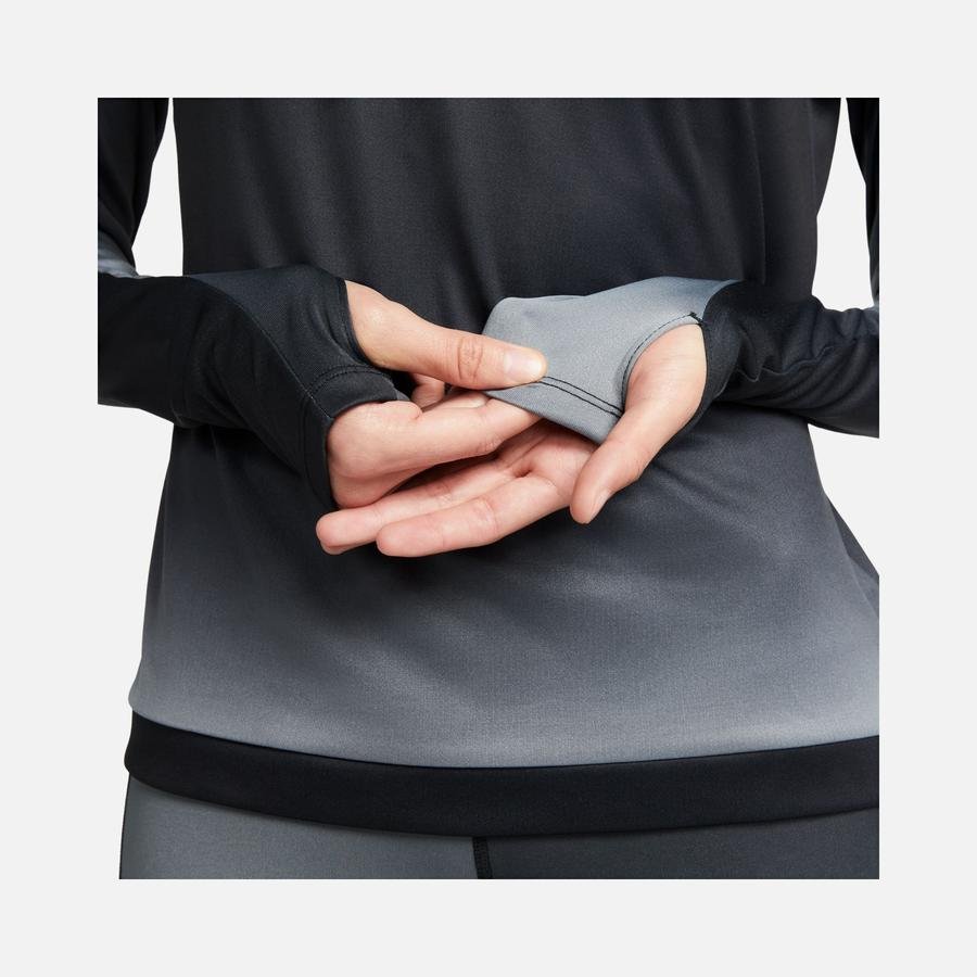  Nike Dri-Fit Swoosh Printed 1/4-Zip Running Long-Sleeve Kadın Tişört