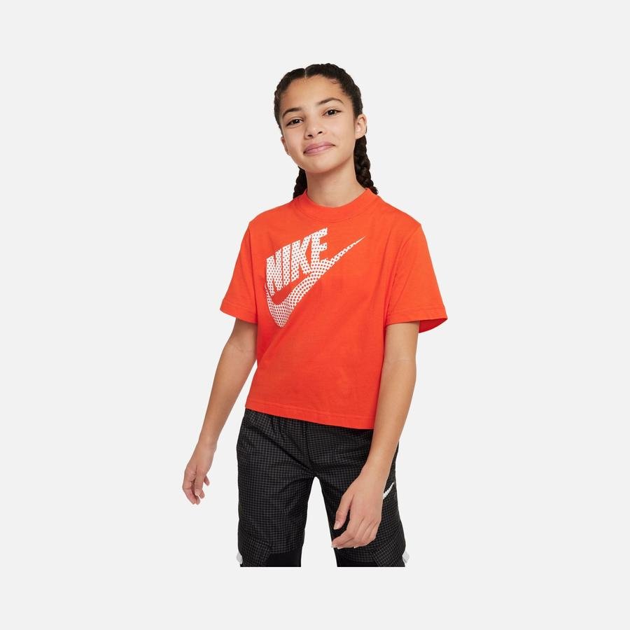  Nike Sportswear Essential Boxy Gel-Dance Short-Sleeve (Girls') Çocuk Tişört