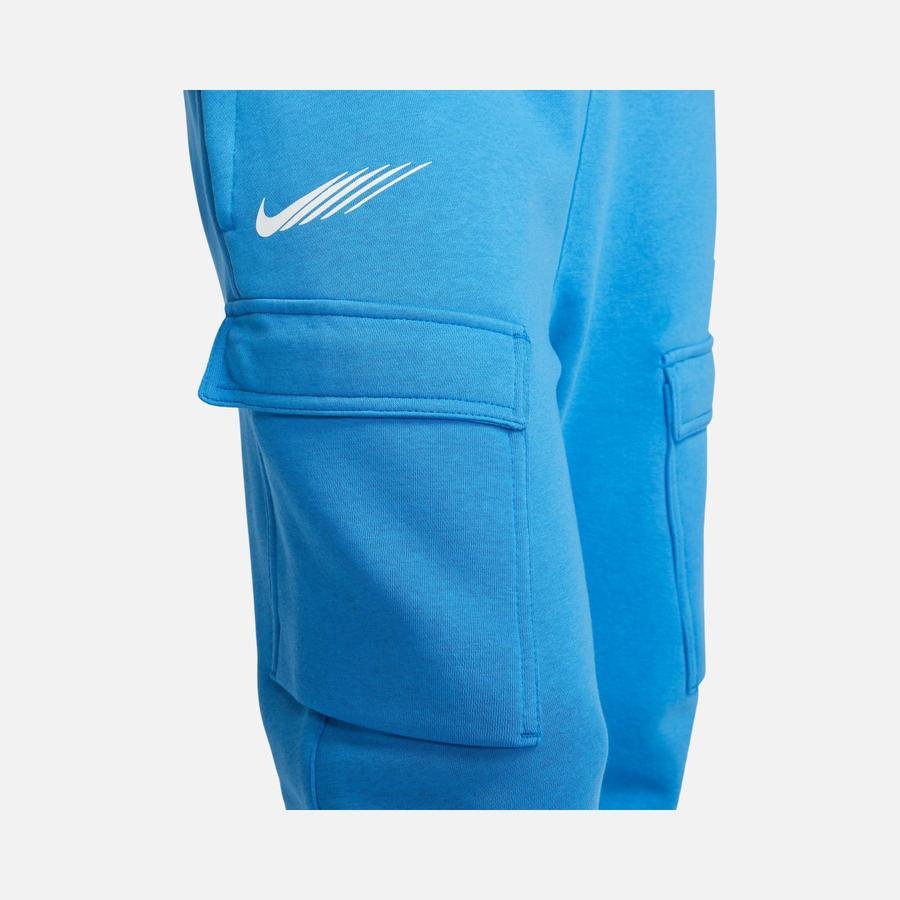  Nike Sportswear Standard Issue Fleece Cargo Erkek Eşofman Altı